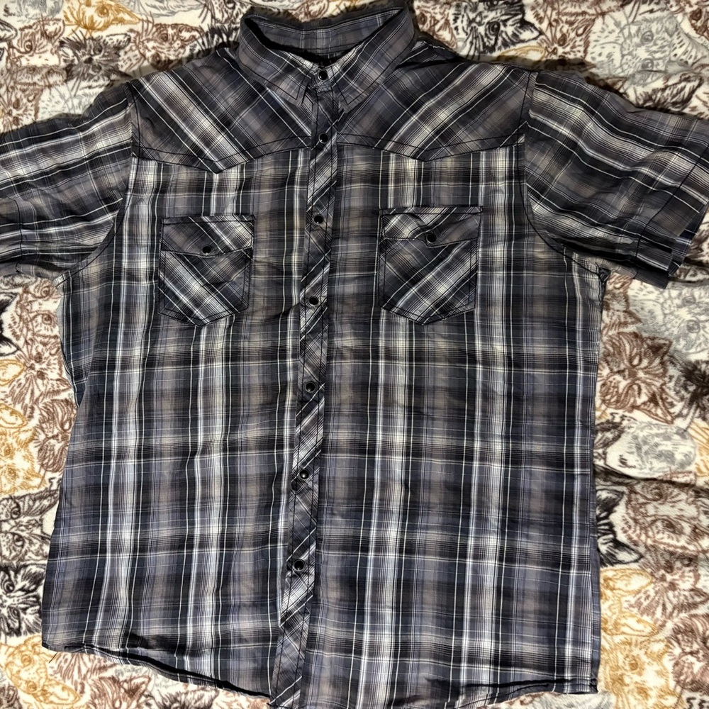 Helix Black and Gray Casual Plaid Shirt